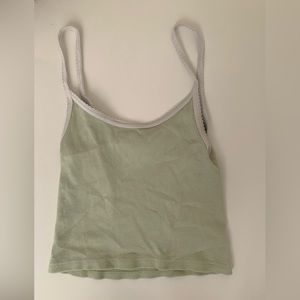 cropped tank top 🍵